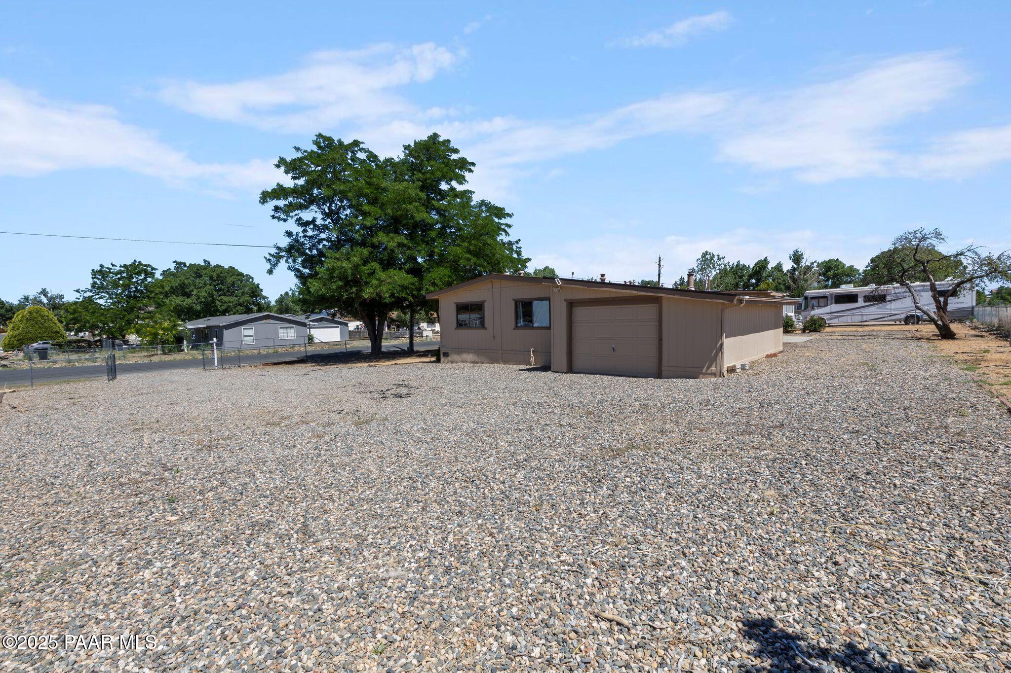 6131 N Cattletrack Road