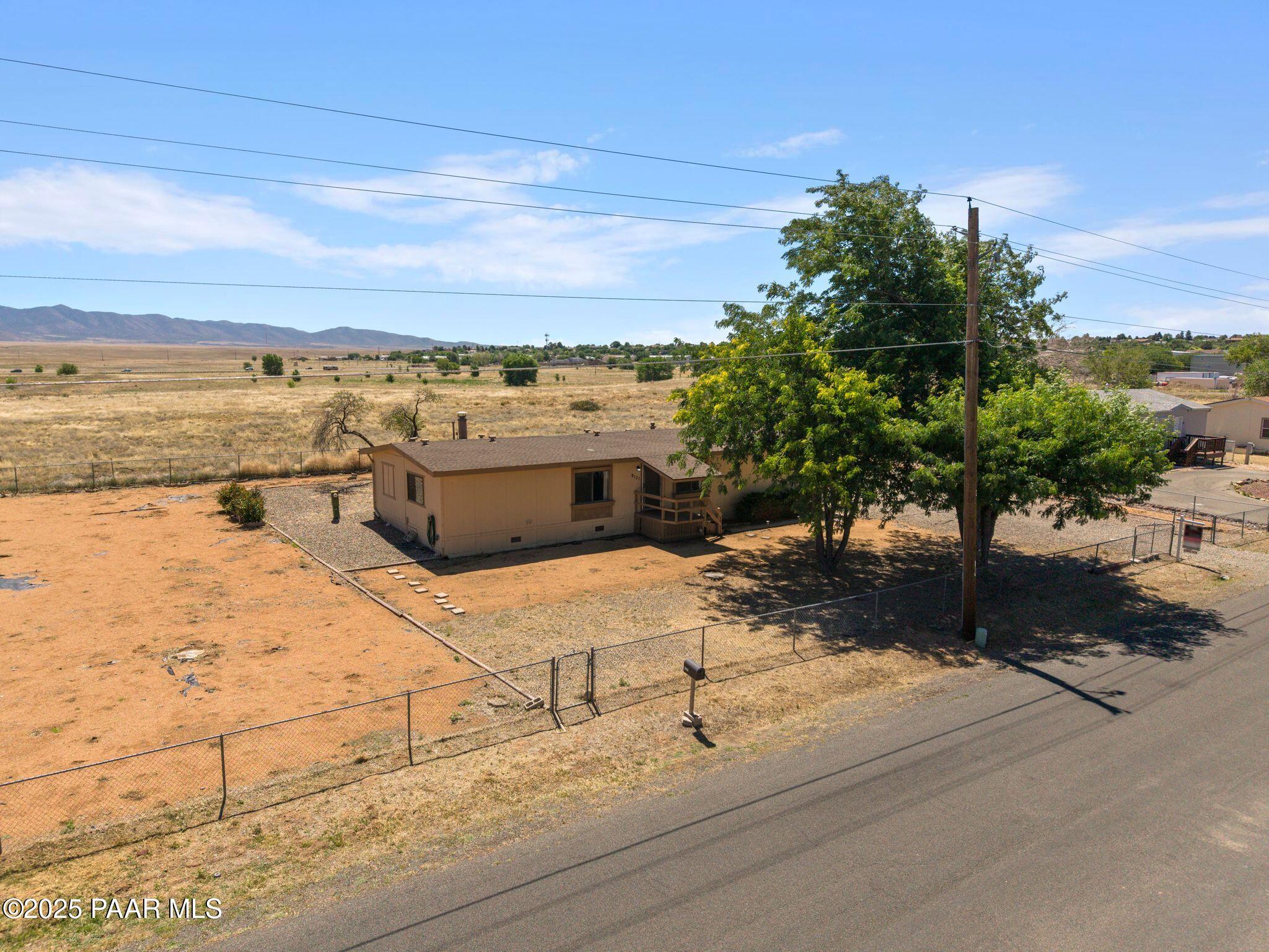 6131 N Cattletrack Road