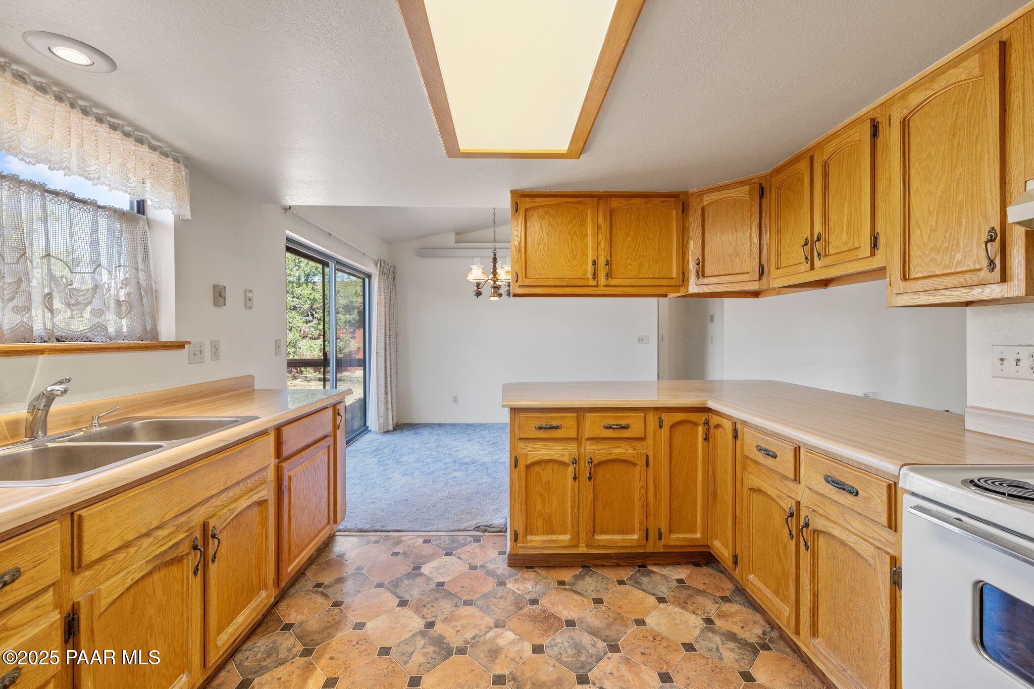 780 W Gina Marie Boulevard