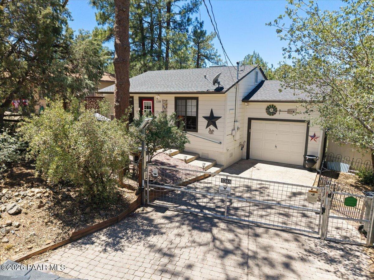 1388 E Pine Ridge Drive