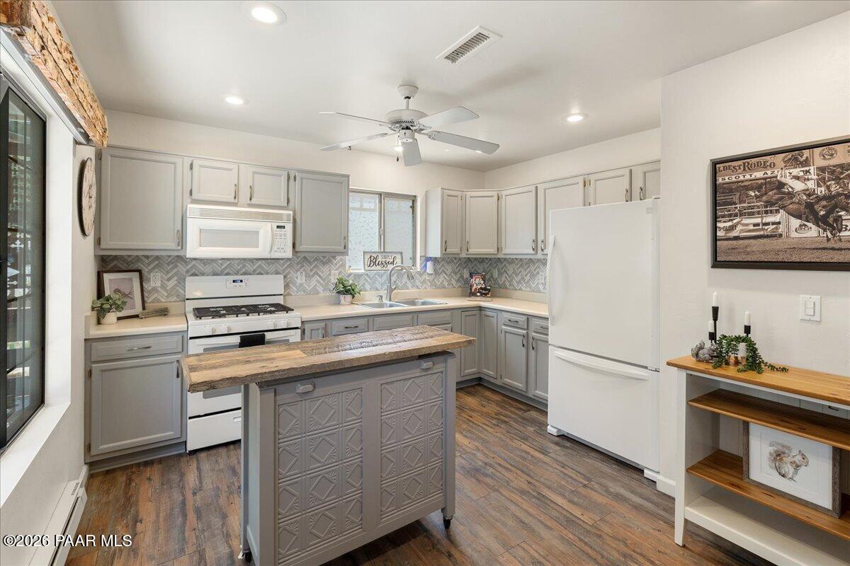 1388 E Pine Ridge Drive