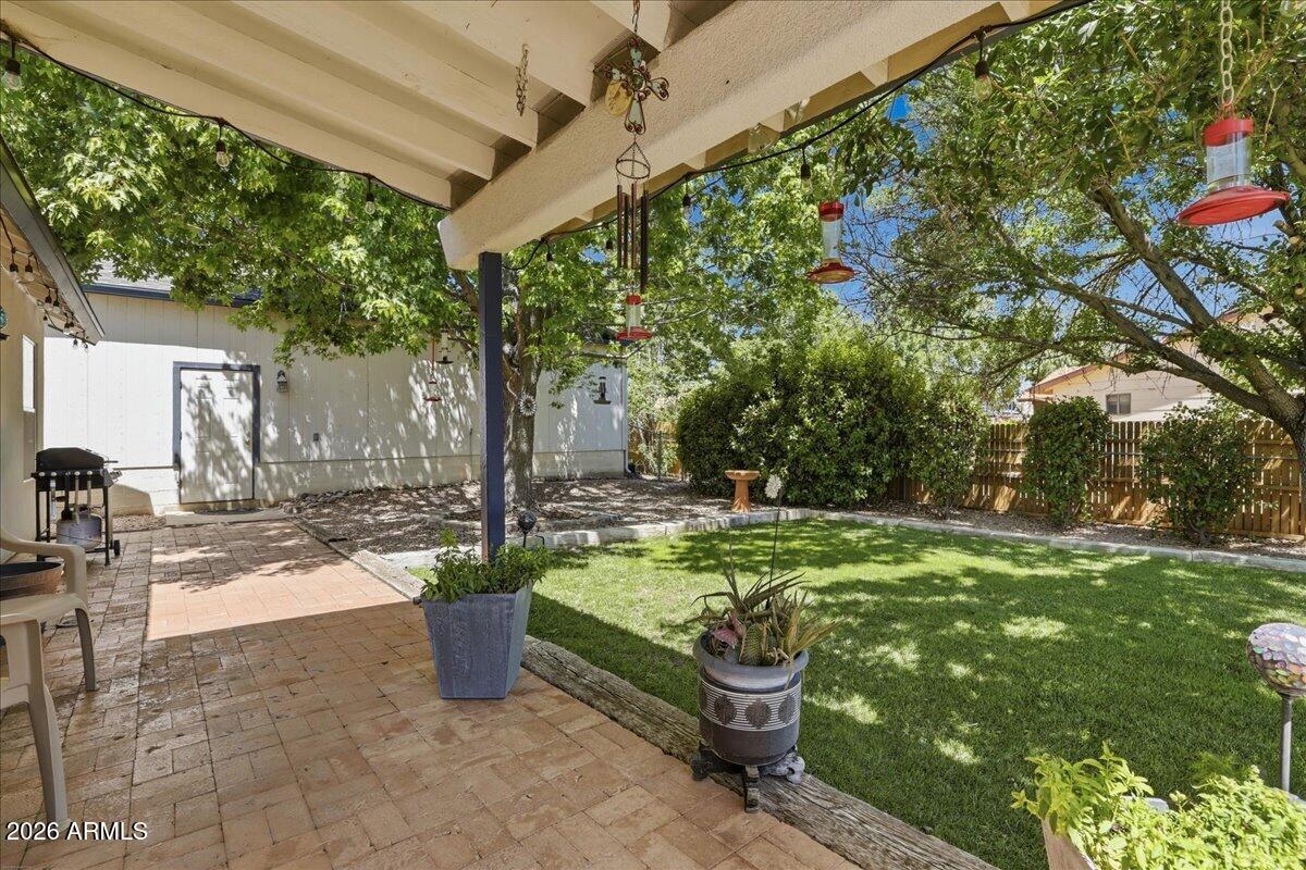 7216 E LONG LOOK Drive