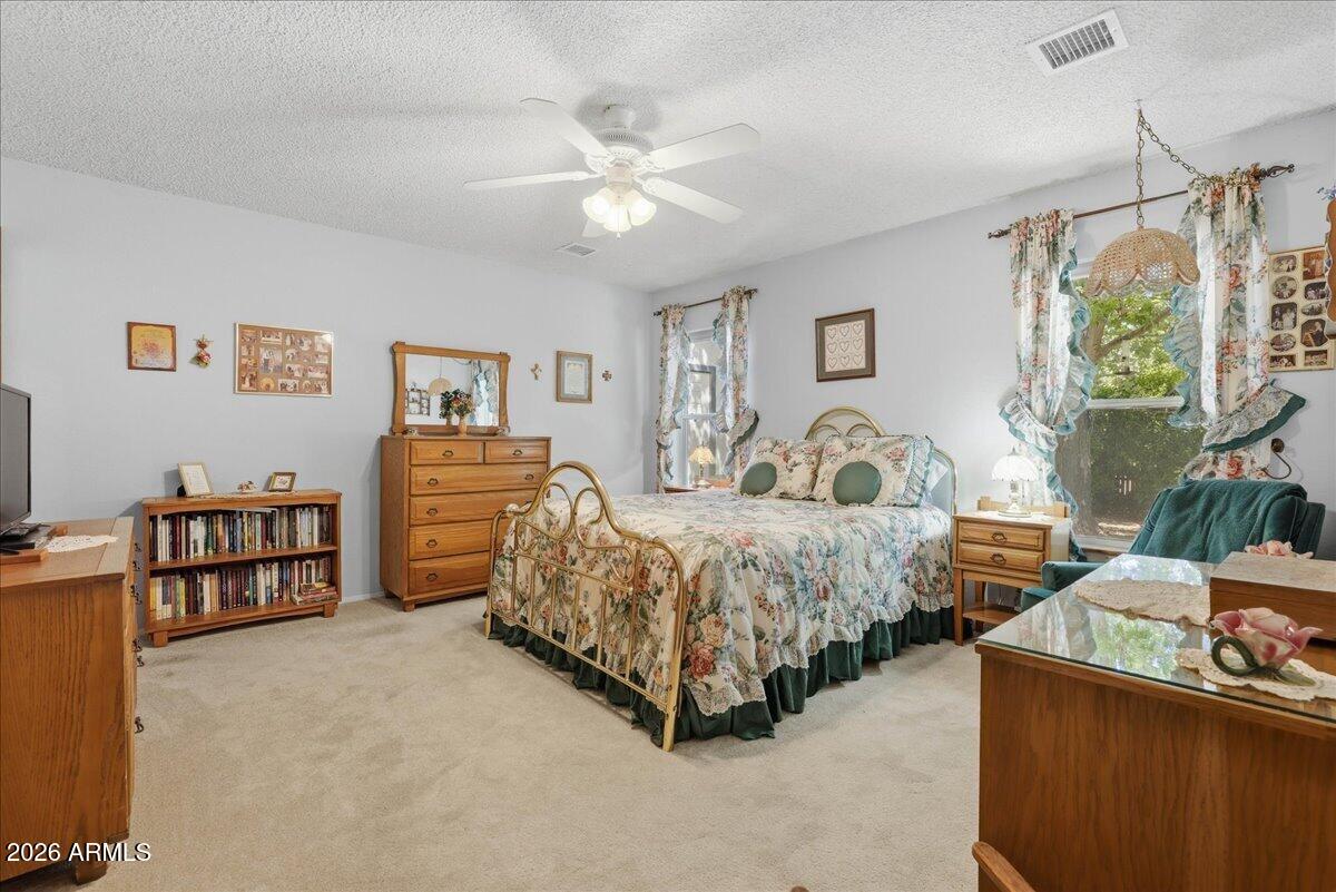7216 E LONG LOOK Drive