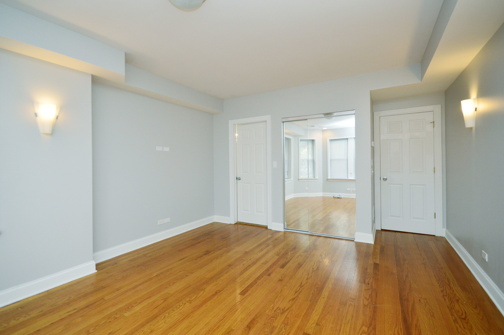 6254 N RICHMOND Street Unit: 1S