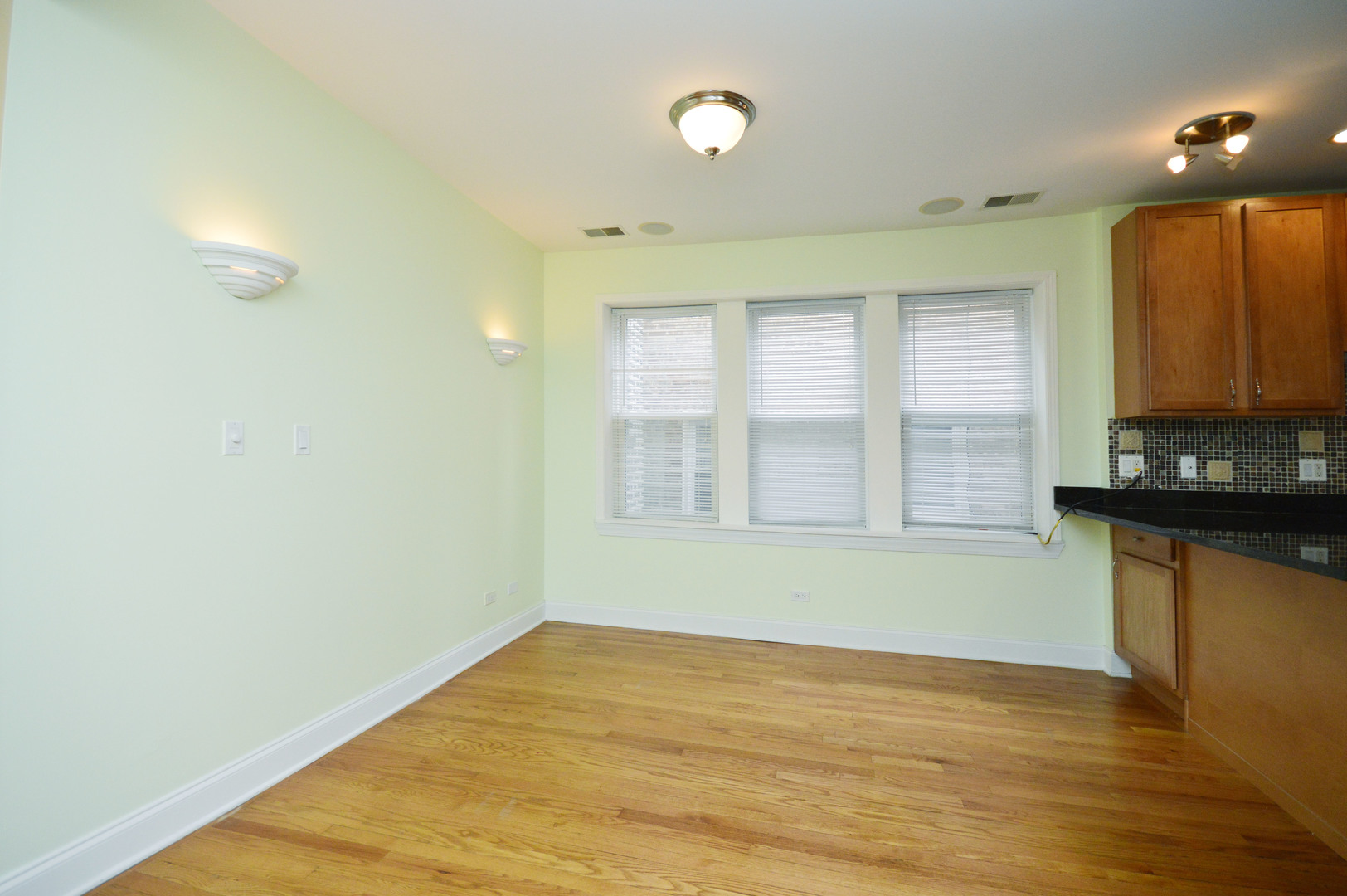 6254 N RICHMOND Street Unit: 1S