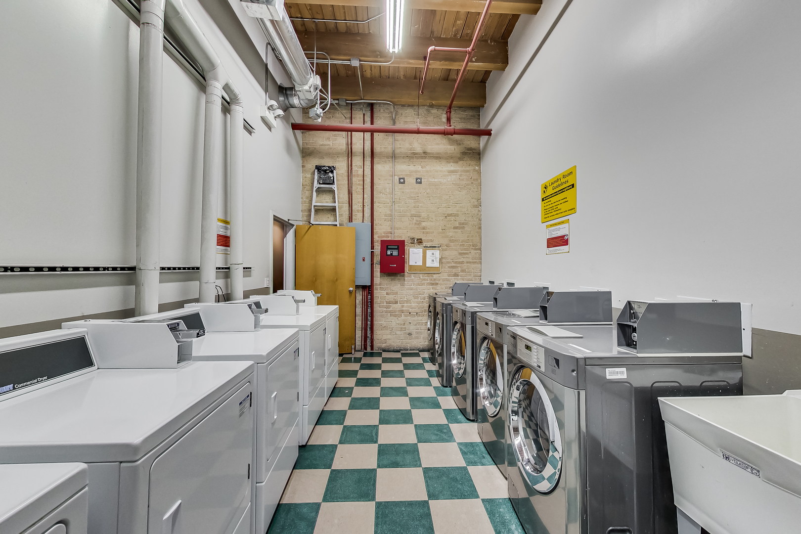 1733 W Irving Park Road Unit: 217