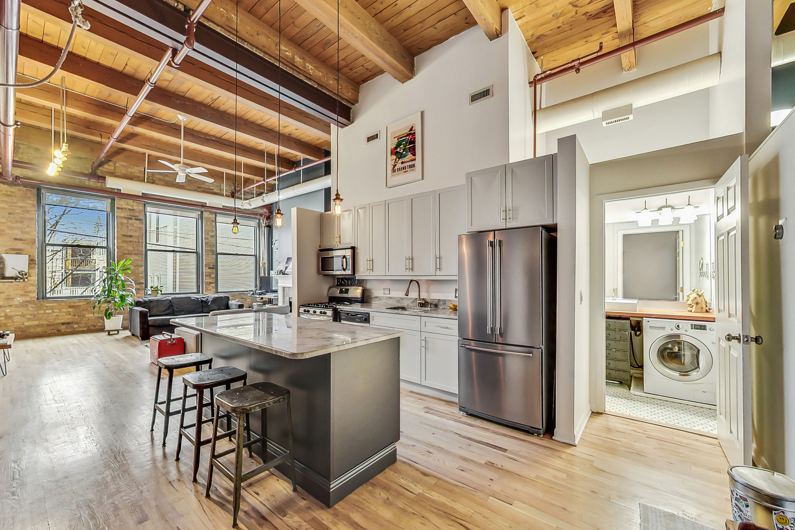 1733 W Irving Park Road Unit: 217