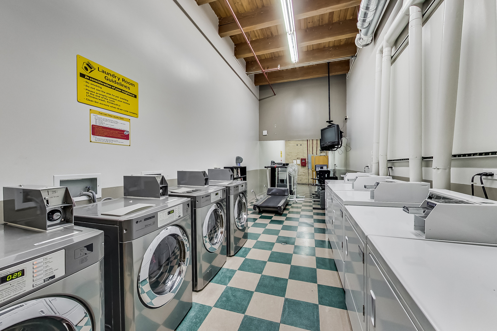 1733 W Irving Park Road Unit: 217