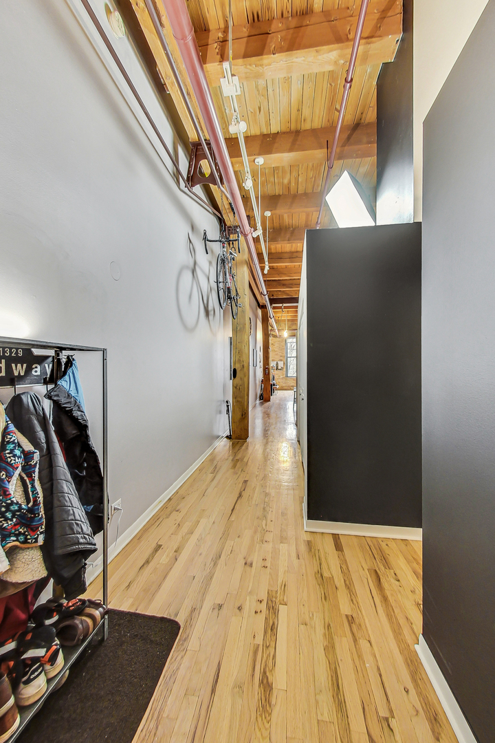 1733 W Irving Park Road Unit: 217