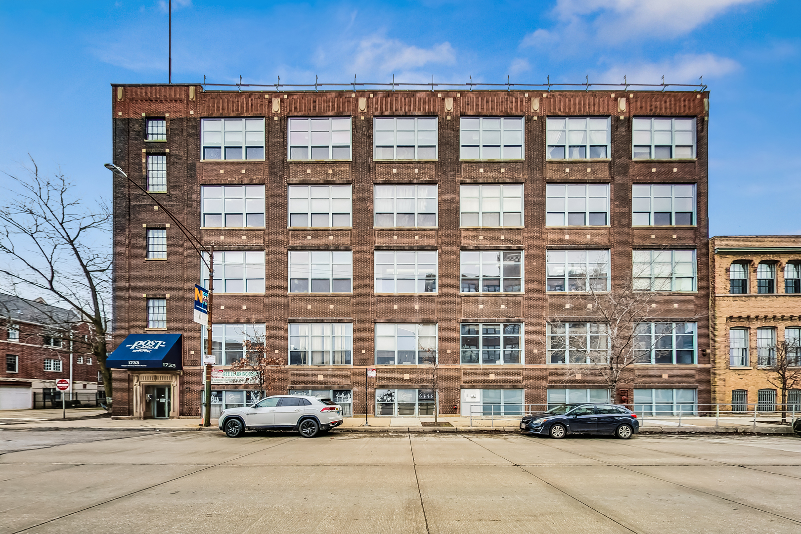 1733 W Irving Park Road Unit: 217