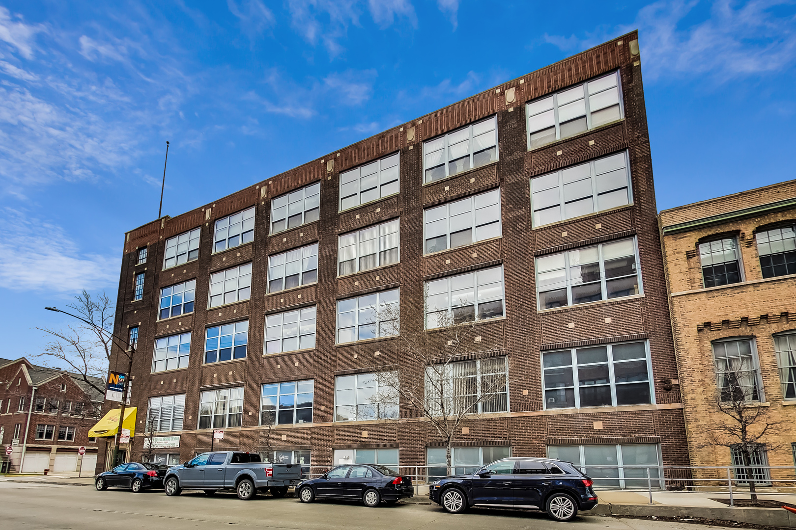 1733 W Irving Park Road Unit: 217