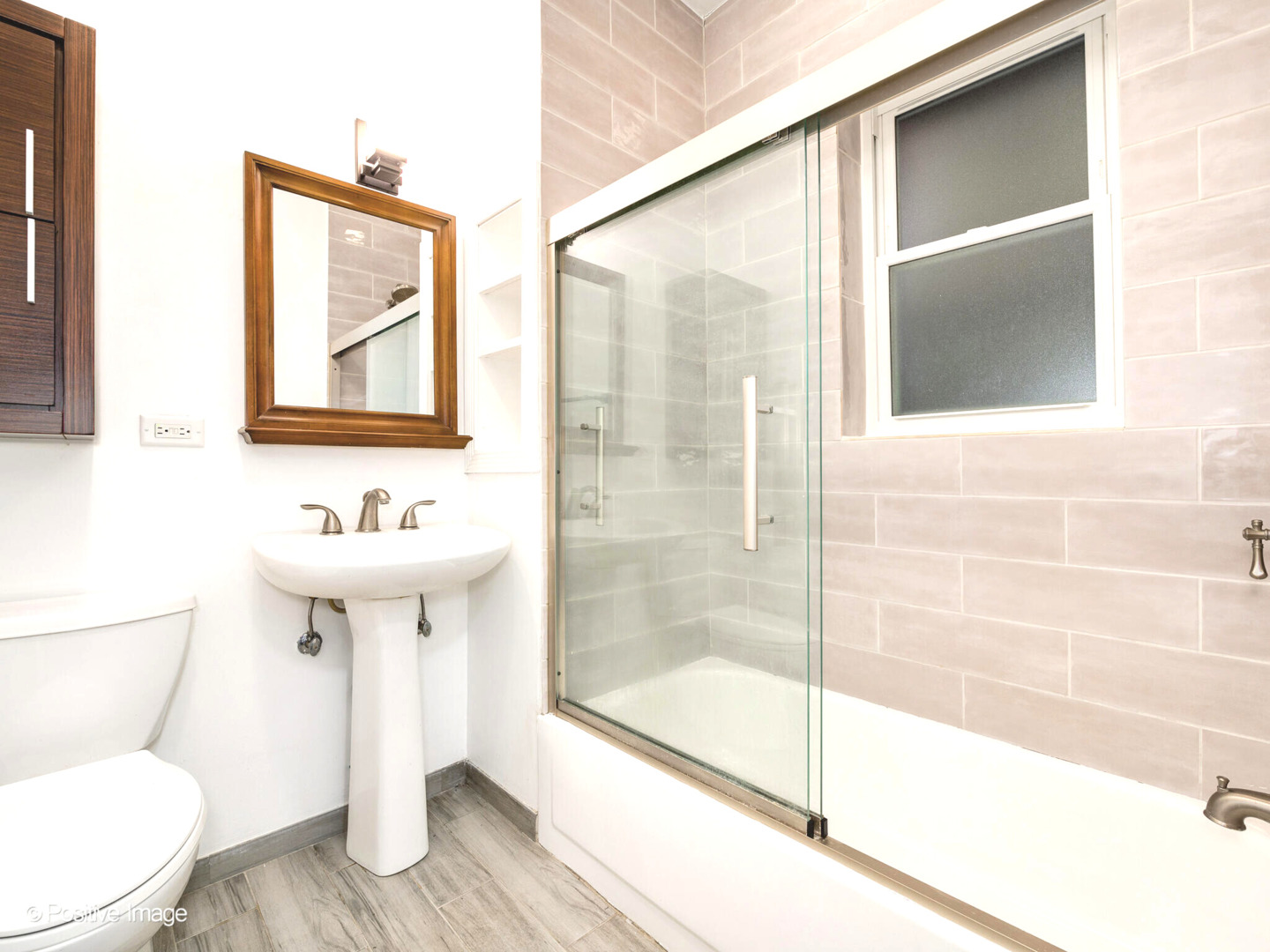 731 W BITTERSWEET Place Unit: 1S