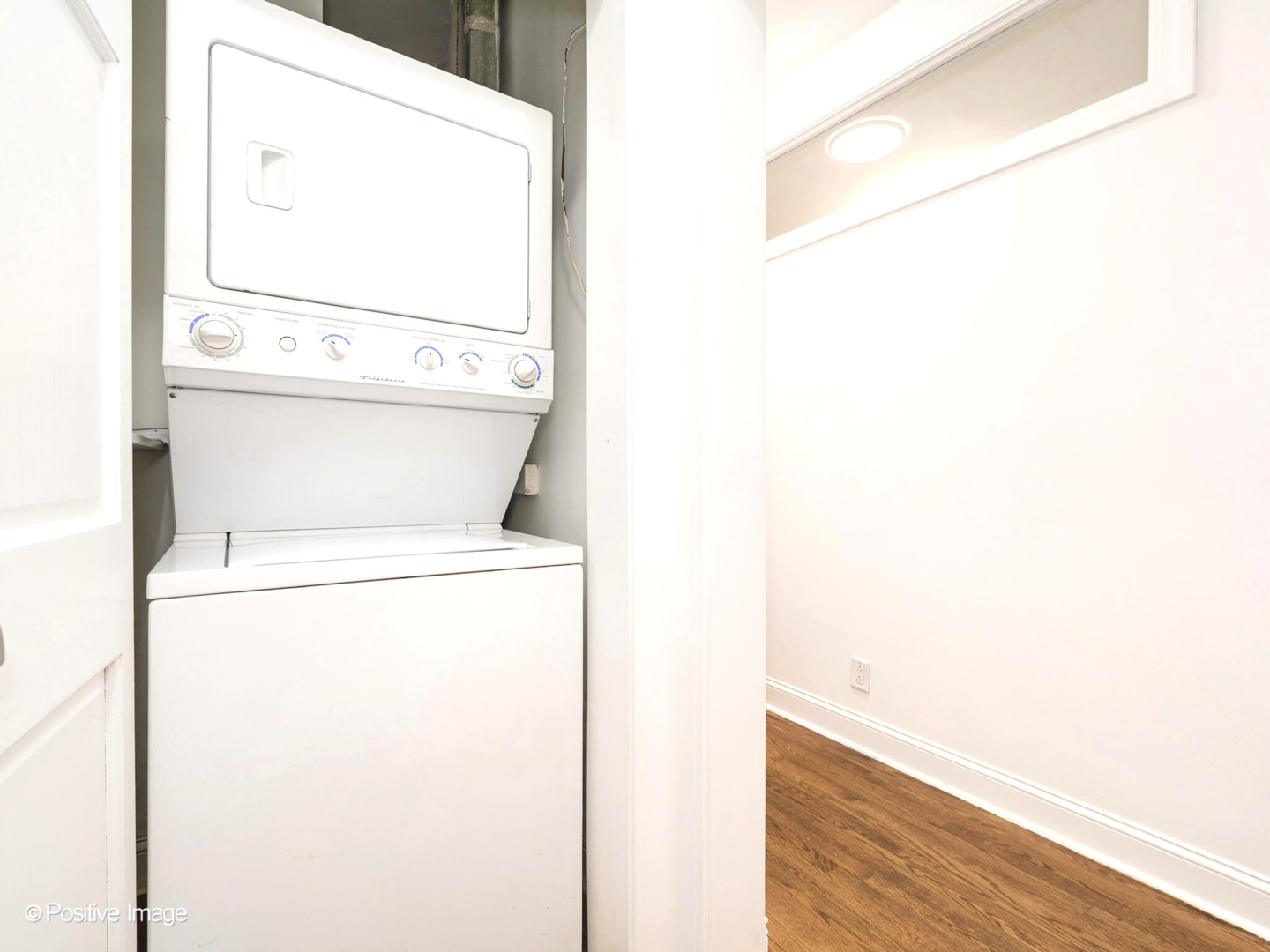 731 W BITTERSWEET Place Unit: 1S