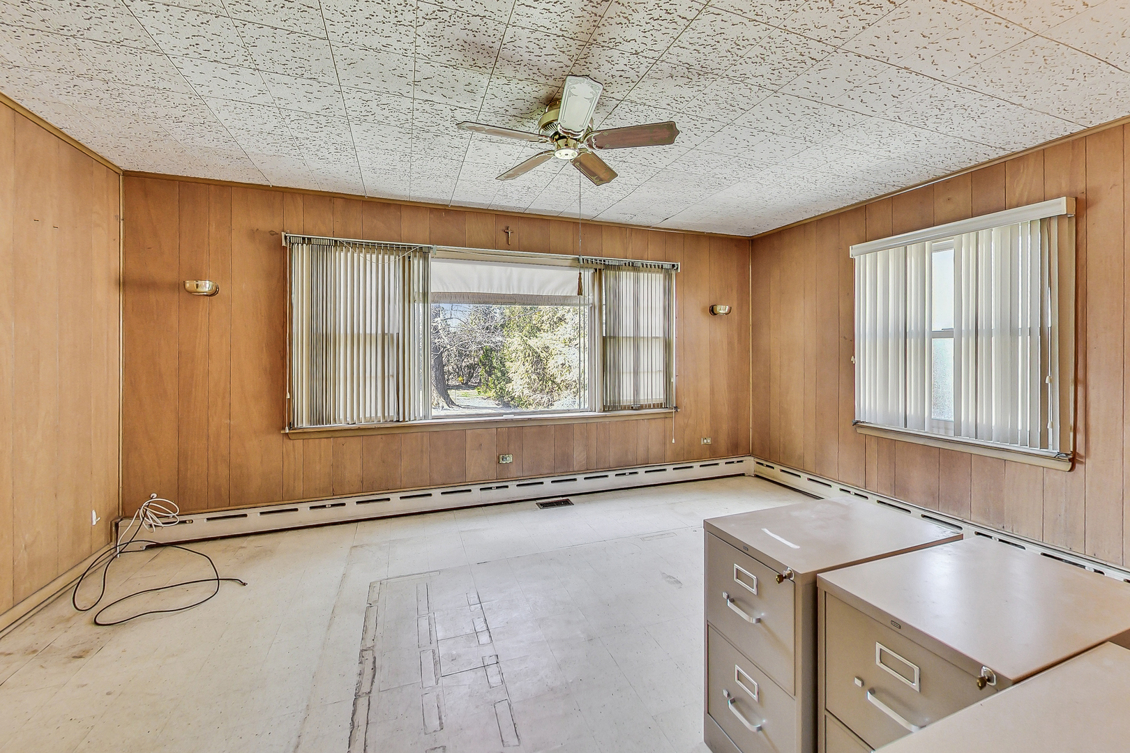 6342 N Natoma Avenue