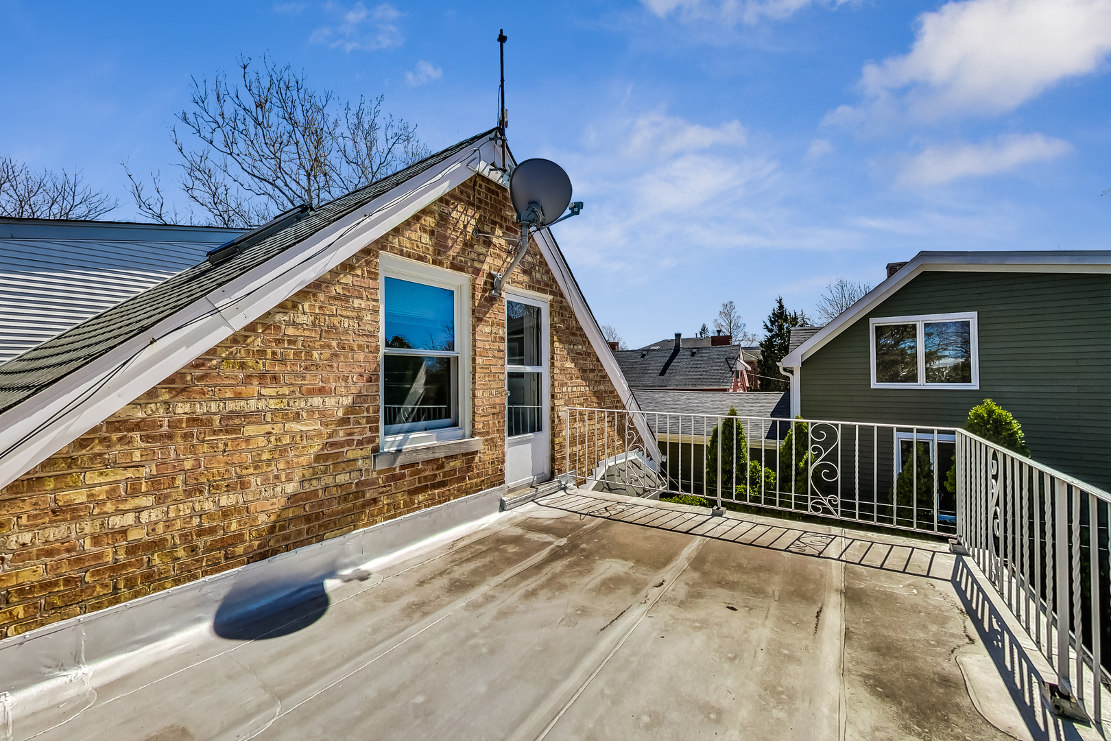 6342 N Natoma Avenue