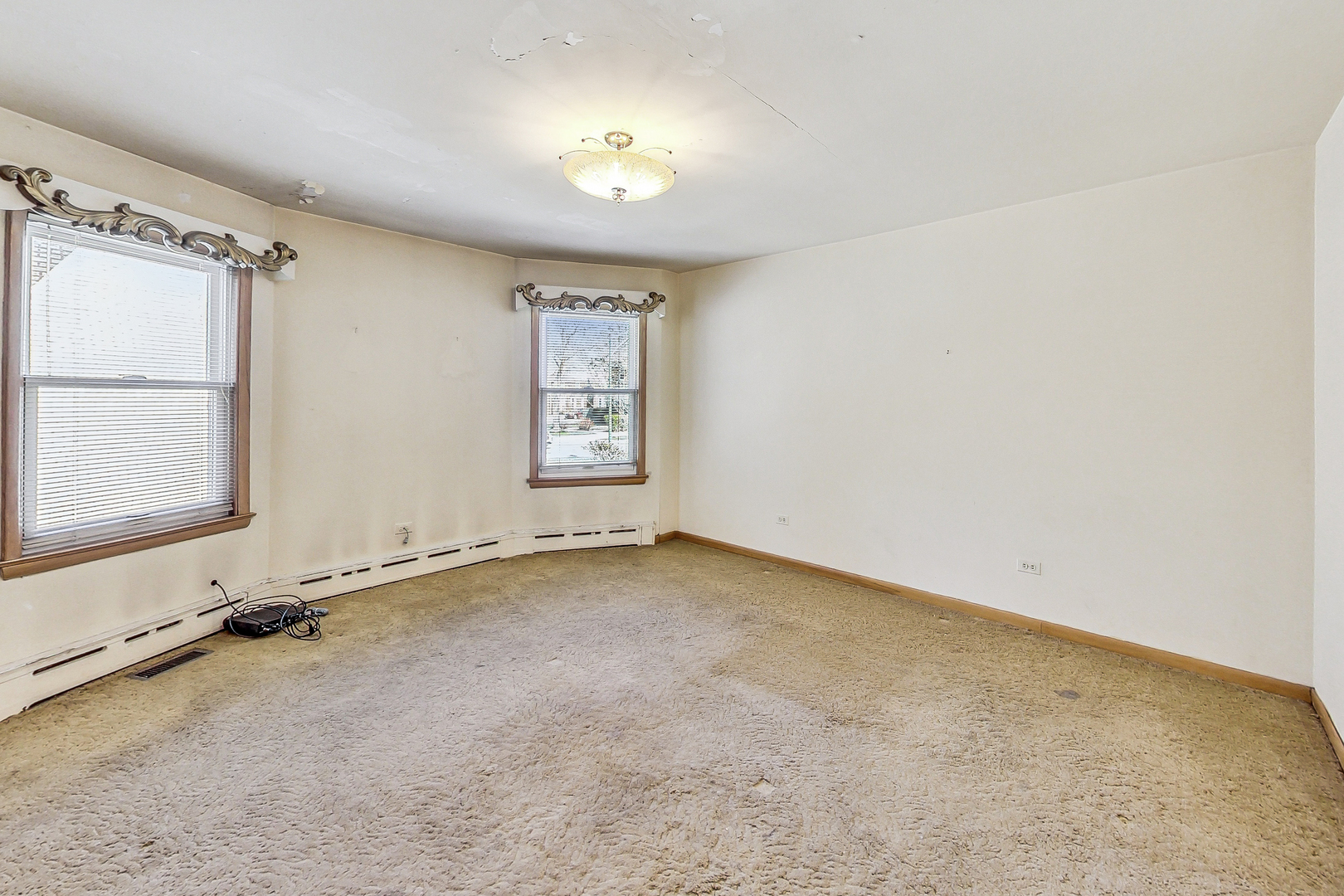 6342 N Natoma Avenue