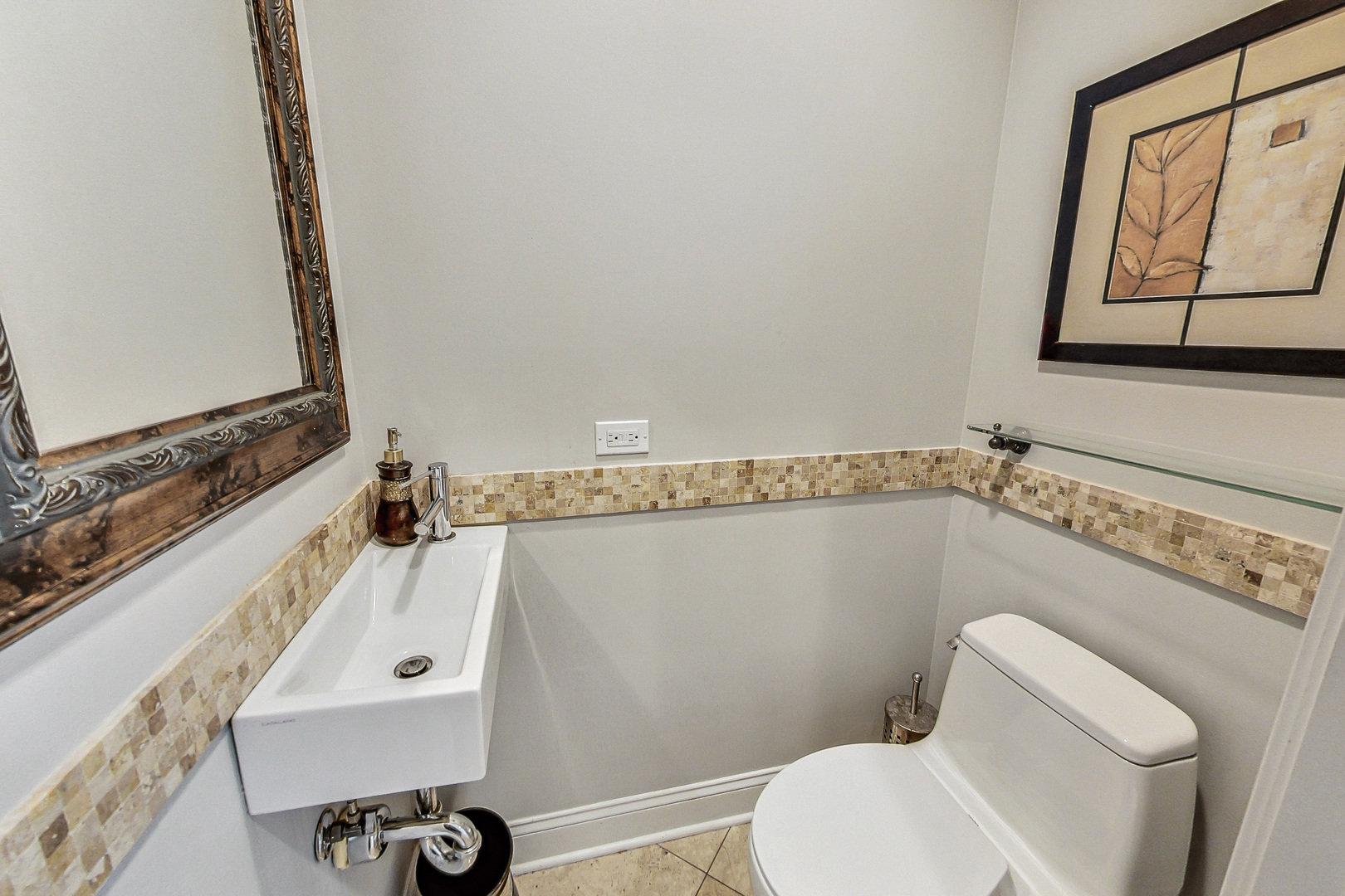 6654 N Kilbourn Avenue