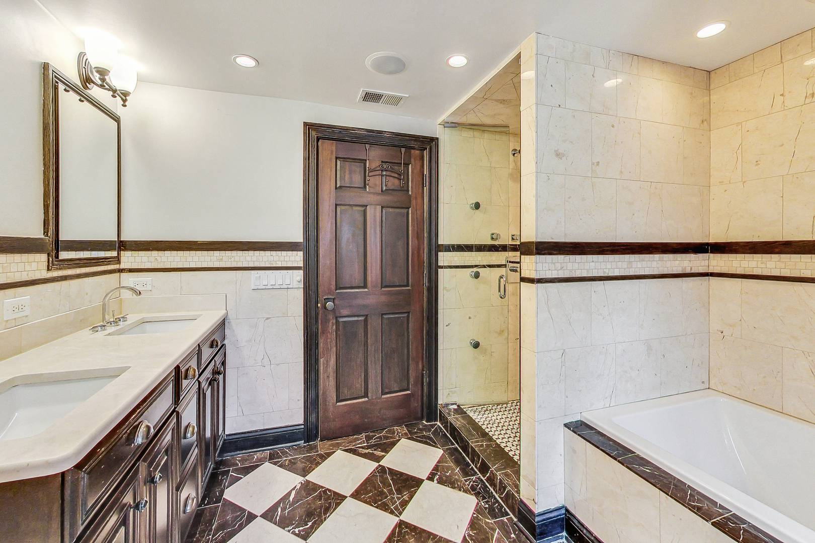 6654 N Kilbourn Avenue