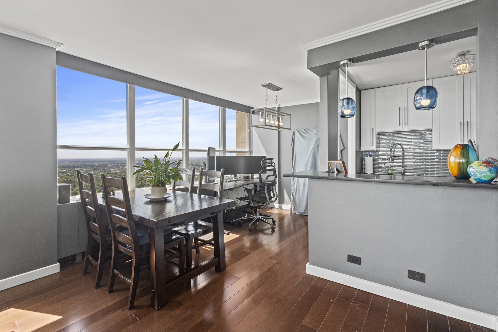 655 W Irving Park Road Unit: 4717