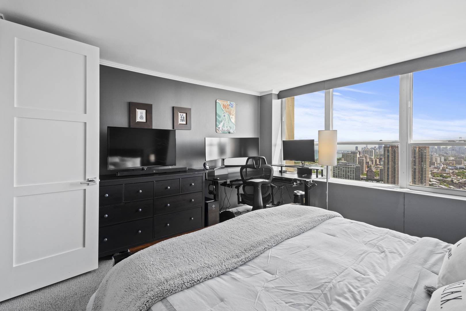 655 W Irving Park Road Unit: 4717