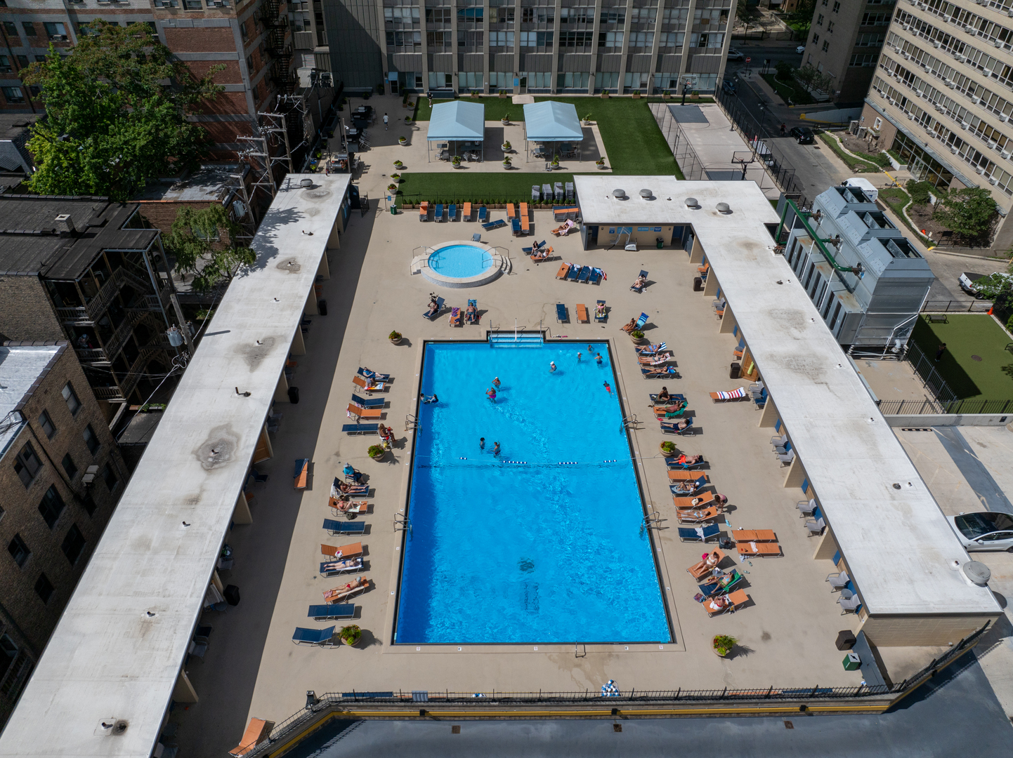 655 W Irving Park Road Unit: 4717