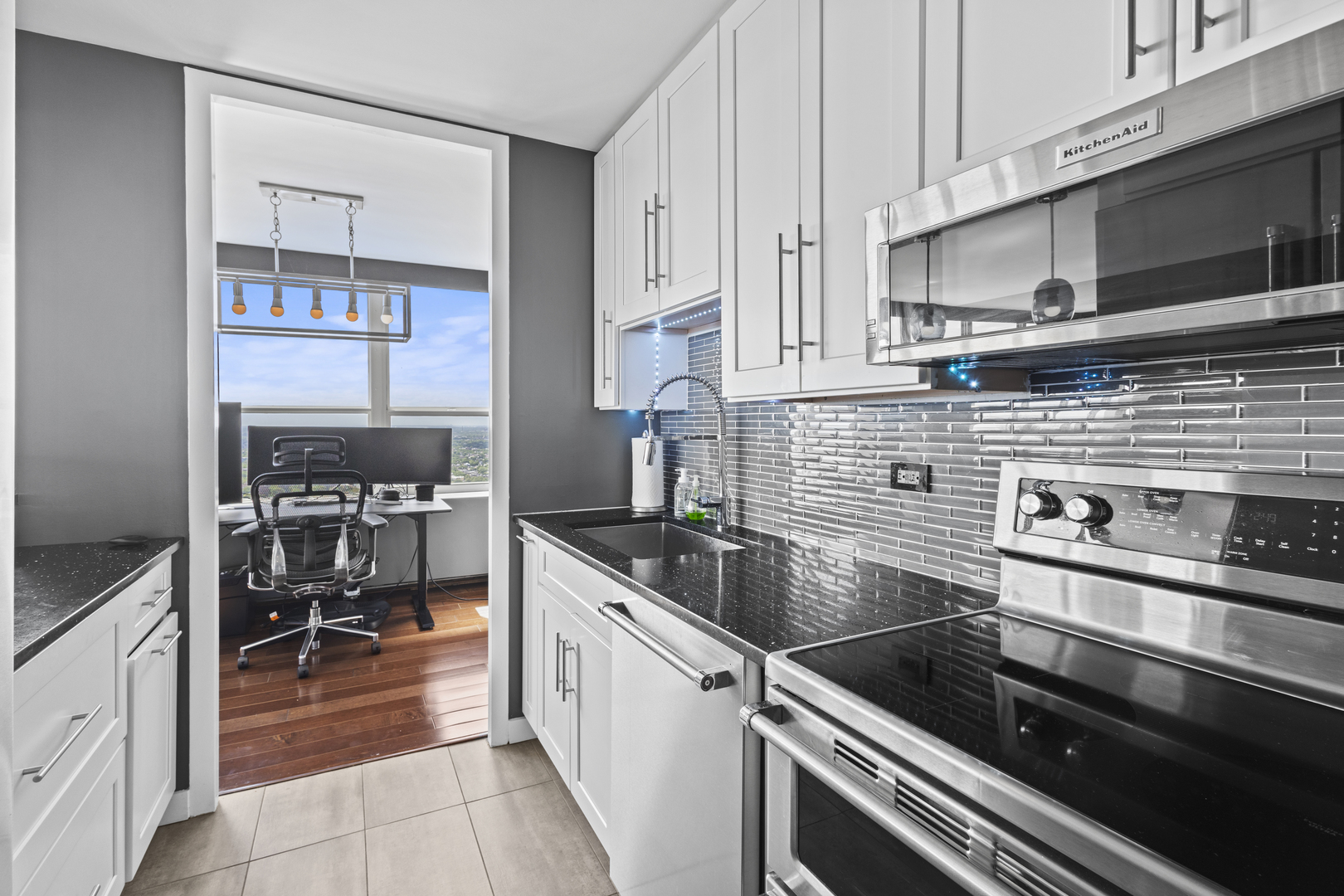 655 W Irving Park Road Unit: 4717