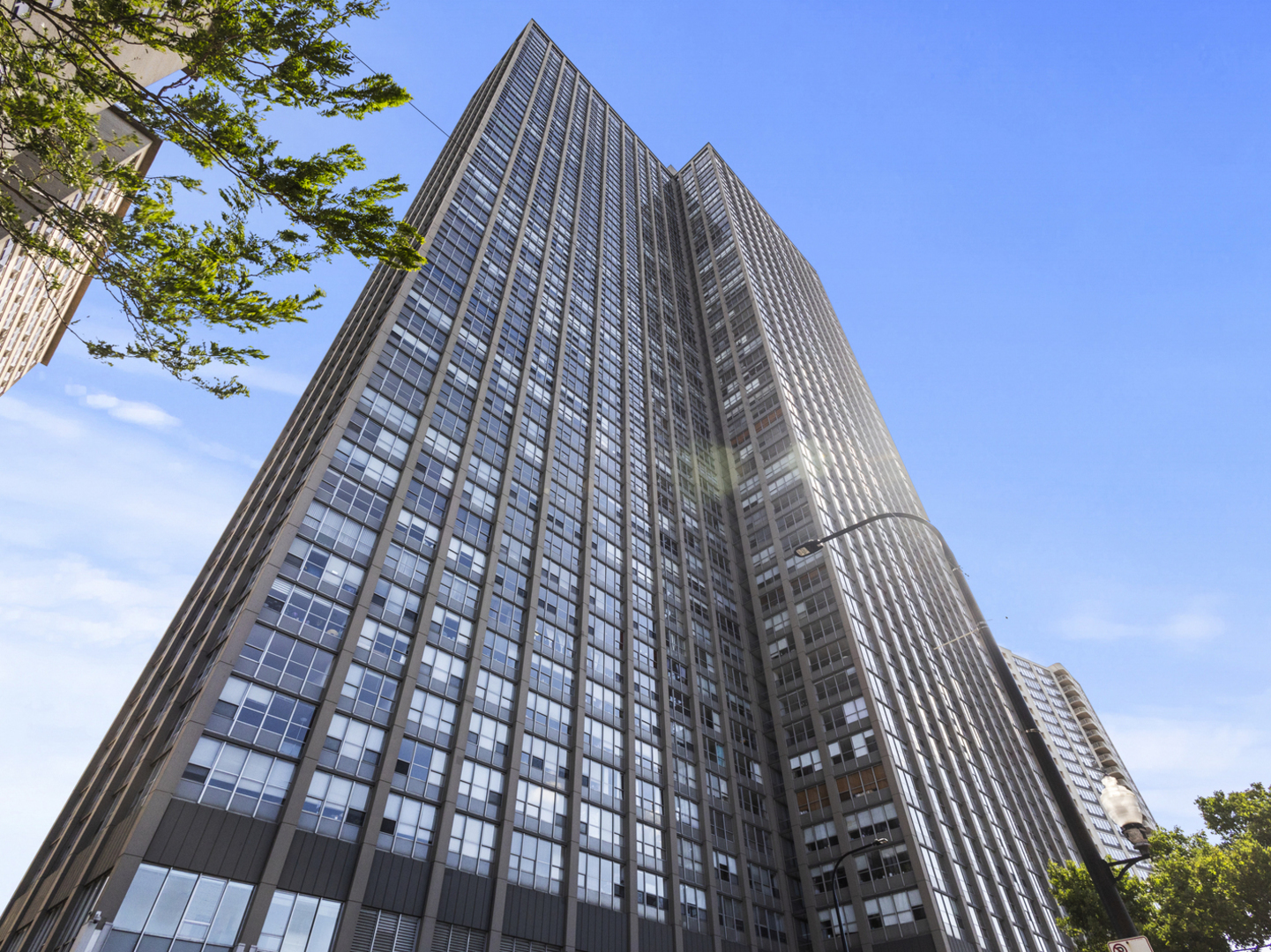 655 W Irving Park Road Unit: 4717