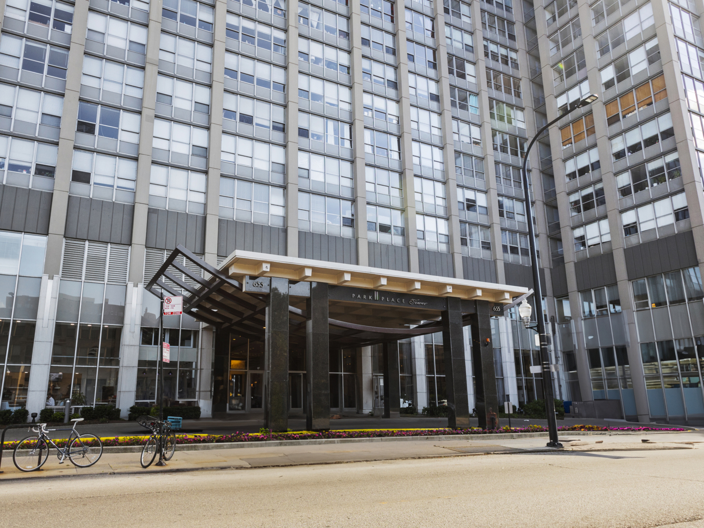 655 W Irving Park Road Unit: 4717