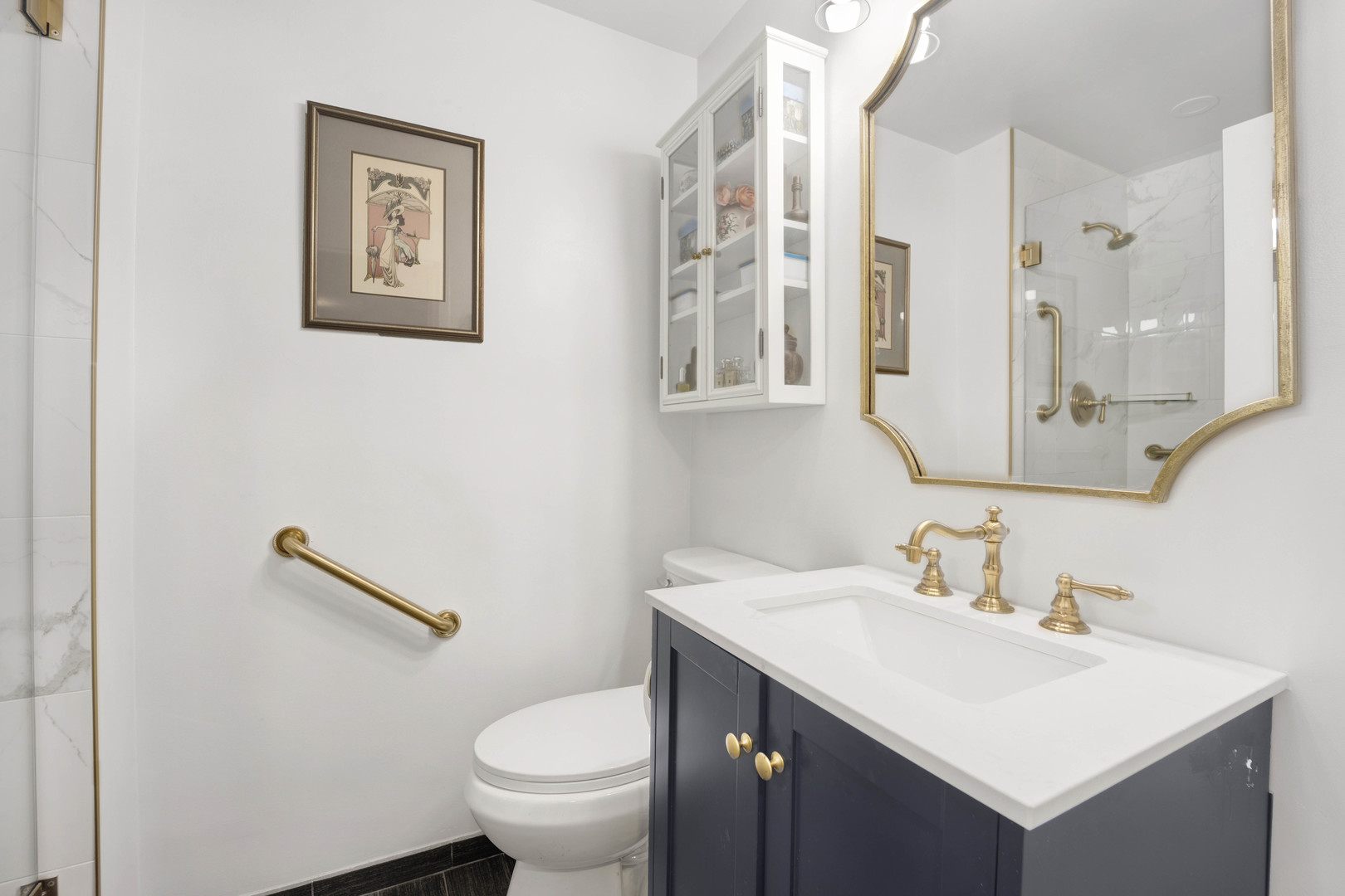 4250 N MARINE Drive Unit: 536