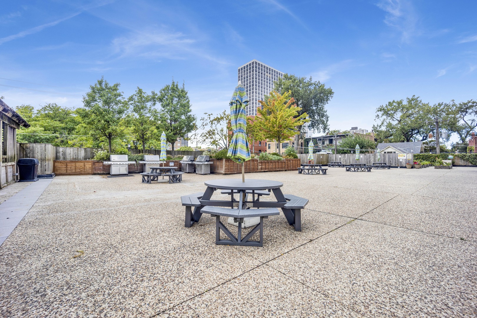 4250 N MARINE Drive Unit: 536