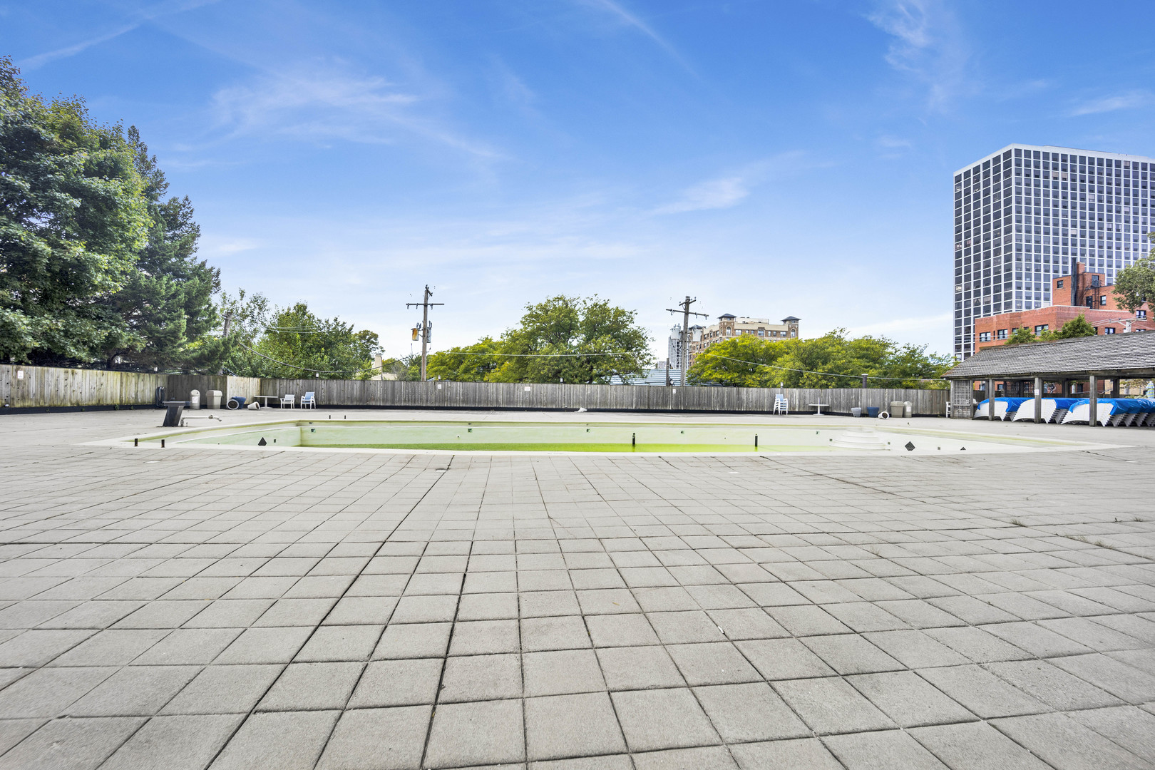 4250 N MARINE Drive Unit: 536