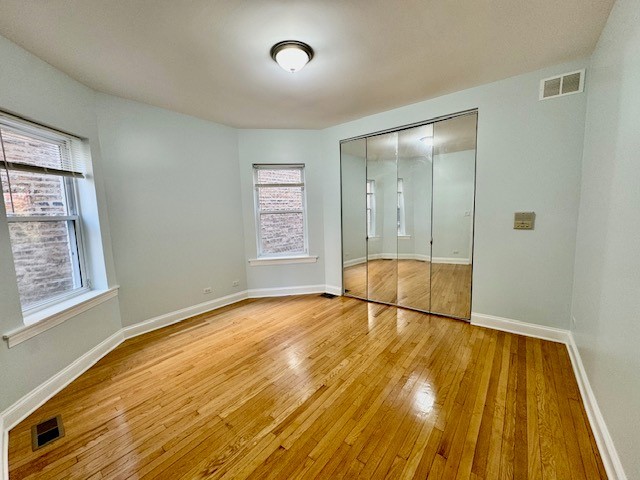 5618 N Artesian Avenue Unit: 1