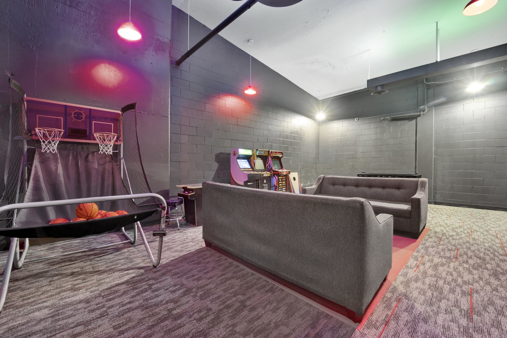 6033 N SHERIDAN Road Unit: 8E