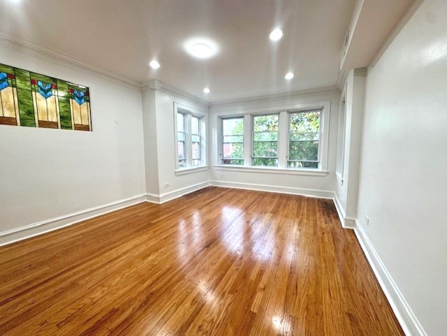 6724 N Campbell Avenue Unit: 2