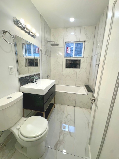 6724 N Campbell Avenue Unit: 2