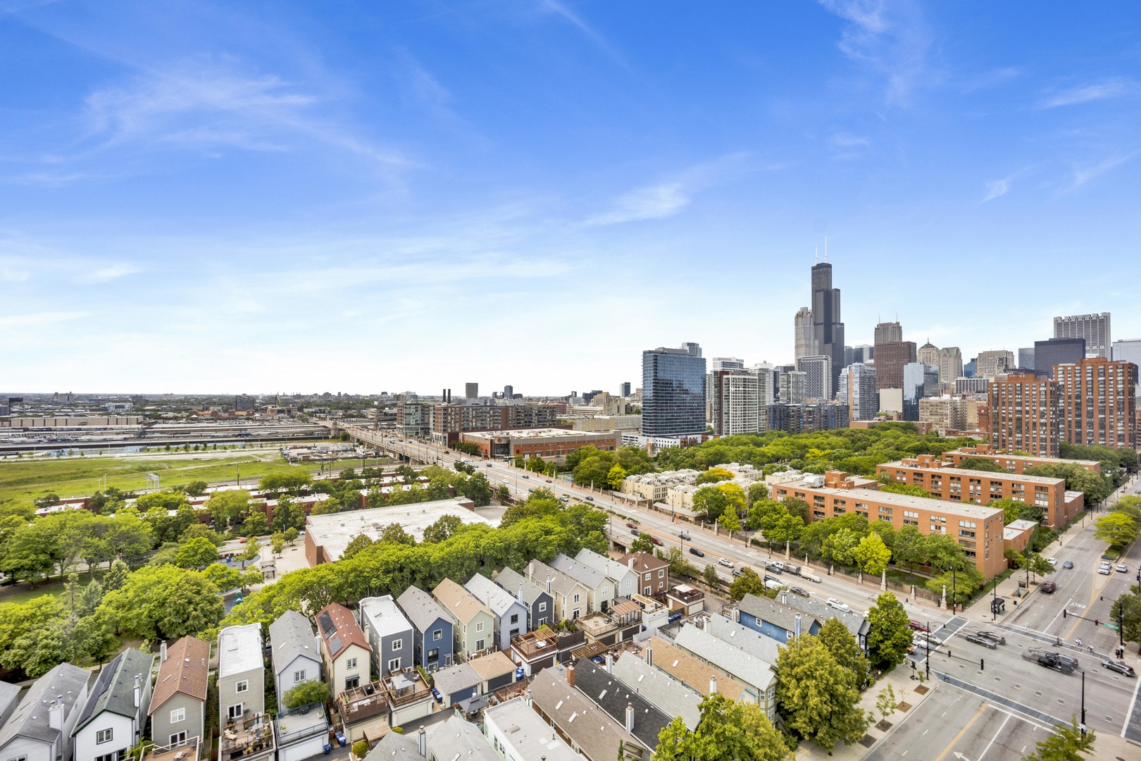 1255 S STATE Street Unit: 1704