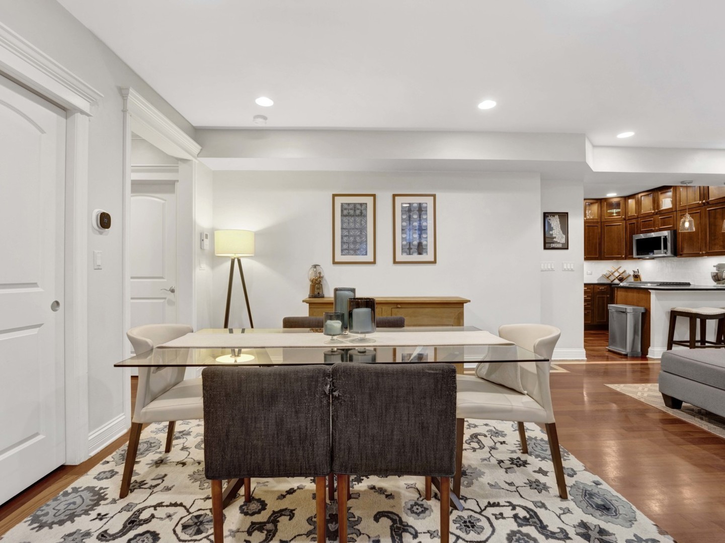 703 W Wellington Avenue Unit: G