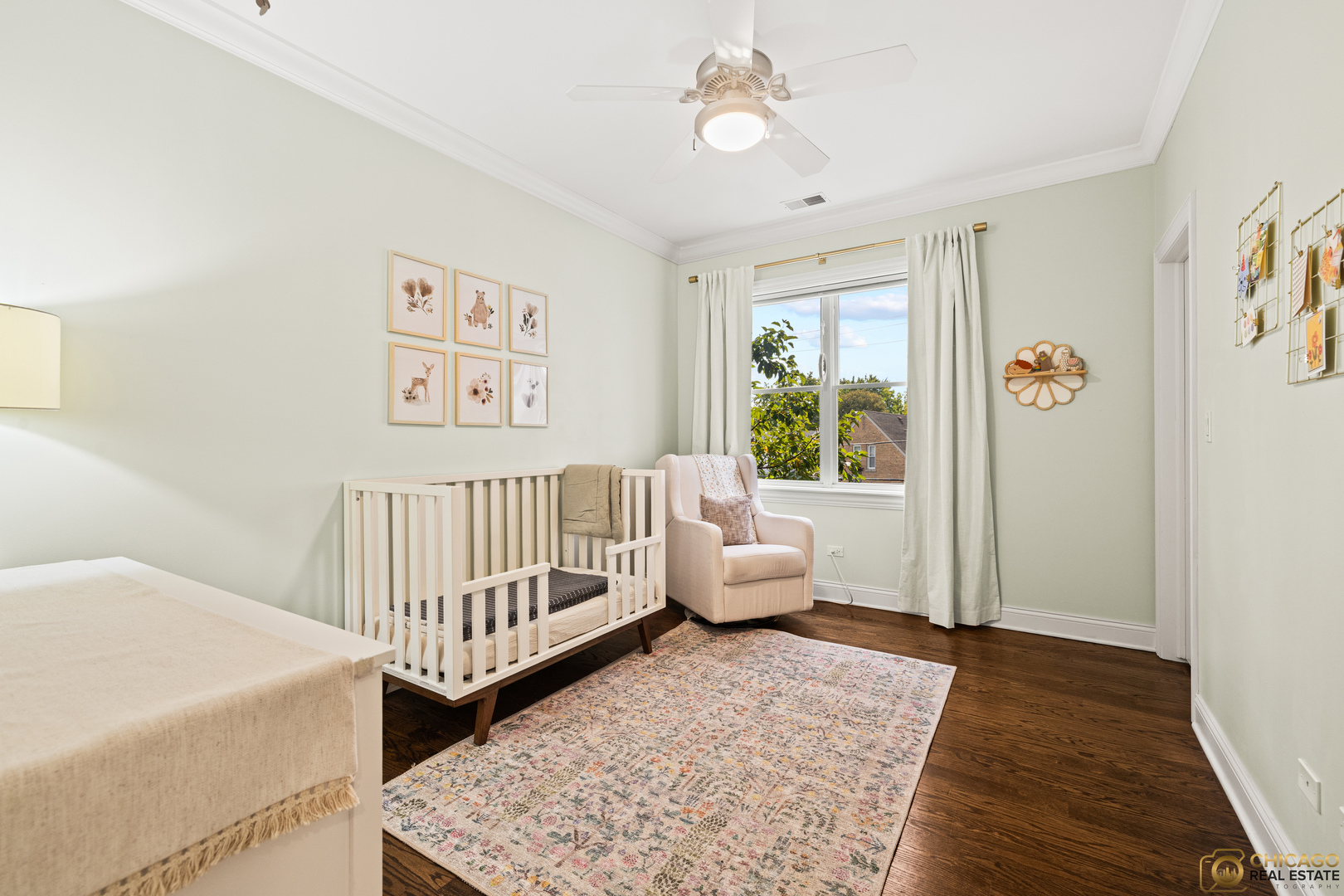 3822 N DAMEN Avenue Unit: 2