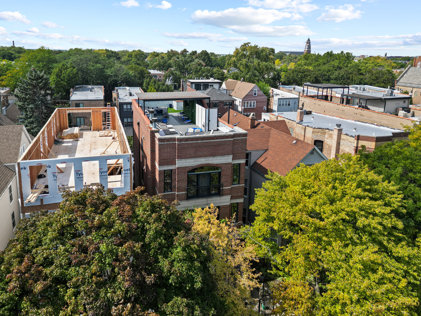 3822 N DAMEN Avenue Unit: 2