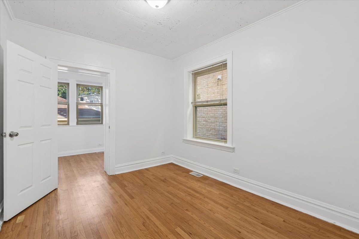 5412 N Kimball Avenue Unit: 1