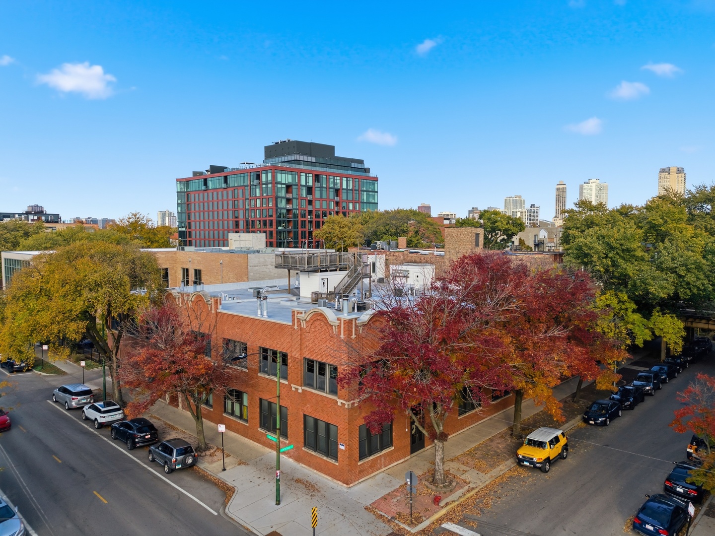 2435 N SHEFFIELD Avenue Unit: 11