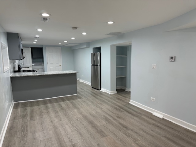 5823 N Rockwell Street Unit: G