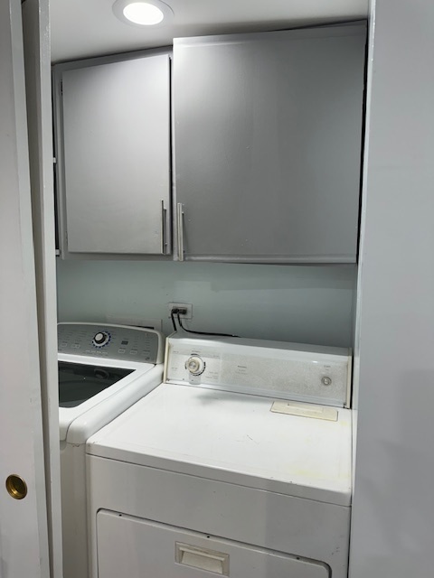 5823 N Rockwell Street Unit: G