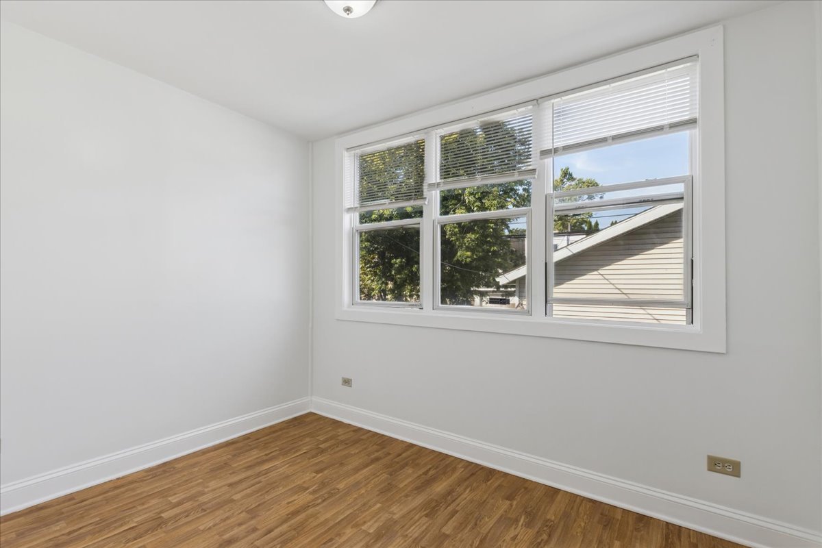 6724 N Campbell Avenue Unit: 1