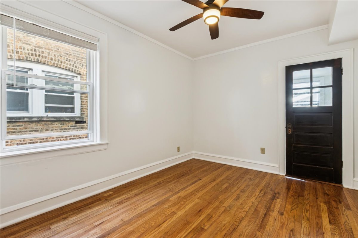 6724 N Campbell Avenue Unit: 1