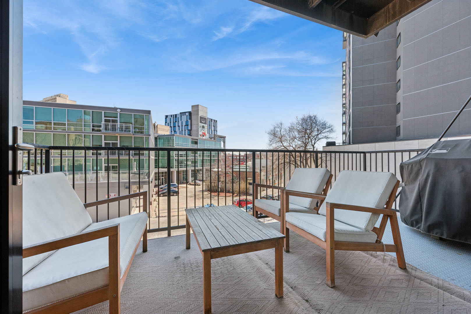 1648 W Division Street Unit: 307