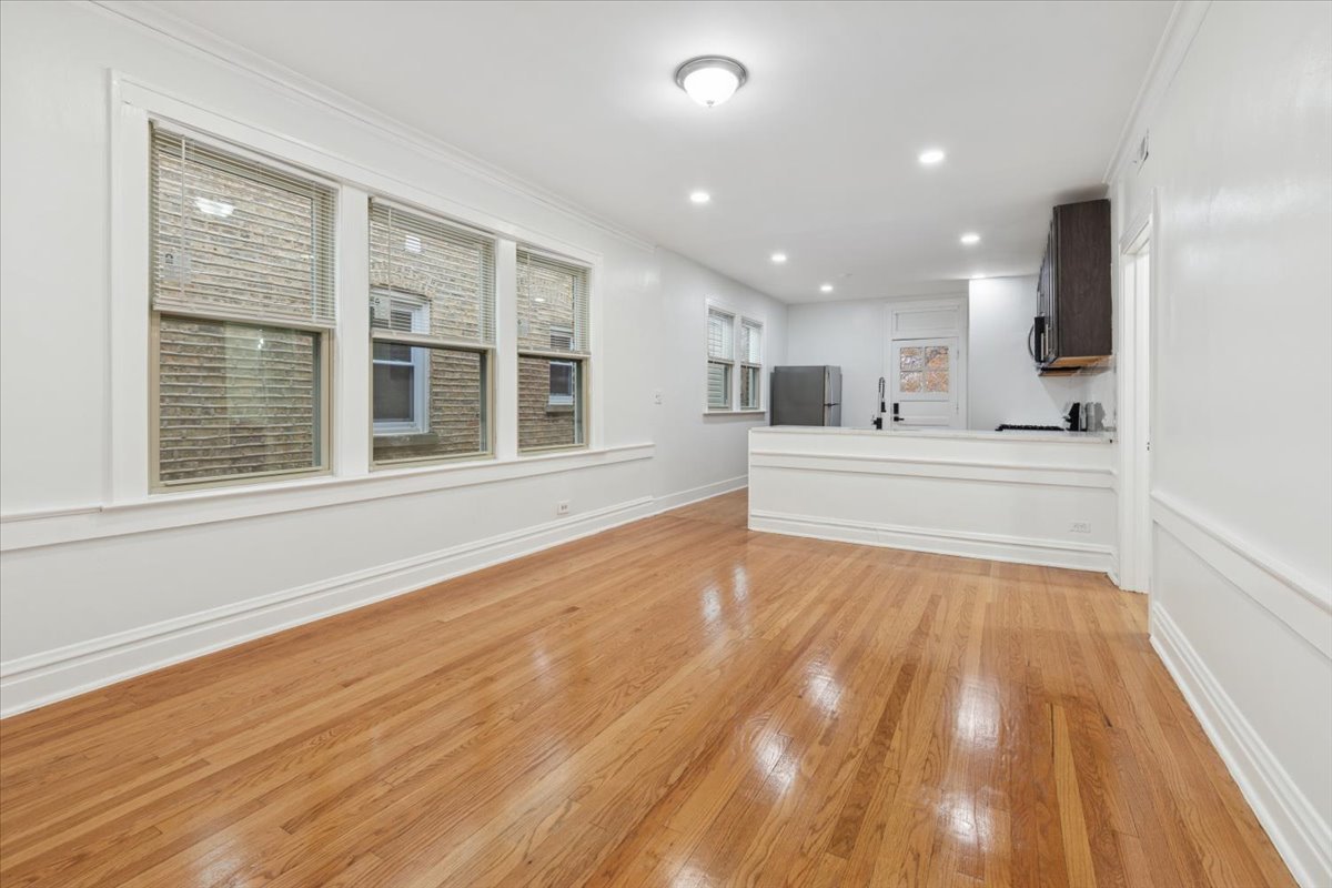 5412 N Kimball Avenue Unit: 2