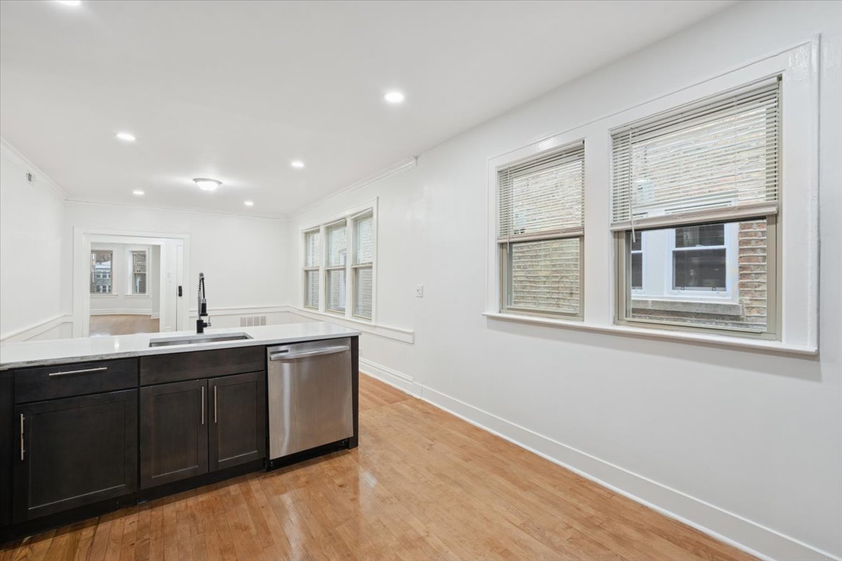 5412 N Kimball Avenue Unit: 2