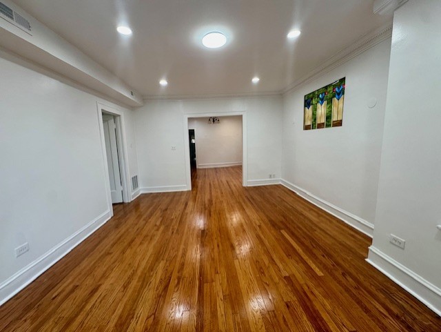 6724 N Campbell Avenue Unit: 2