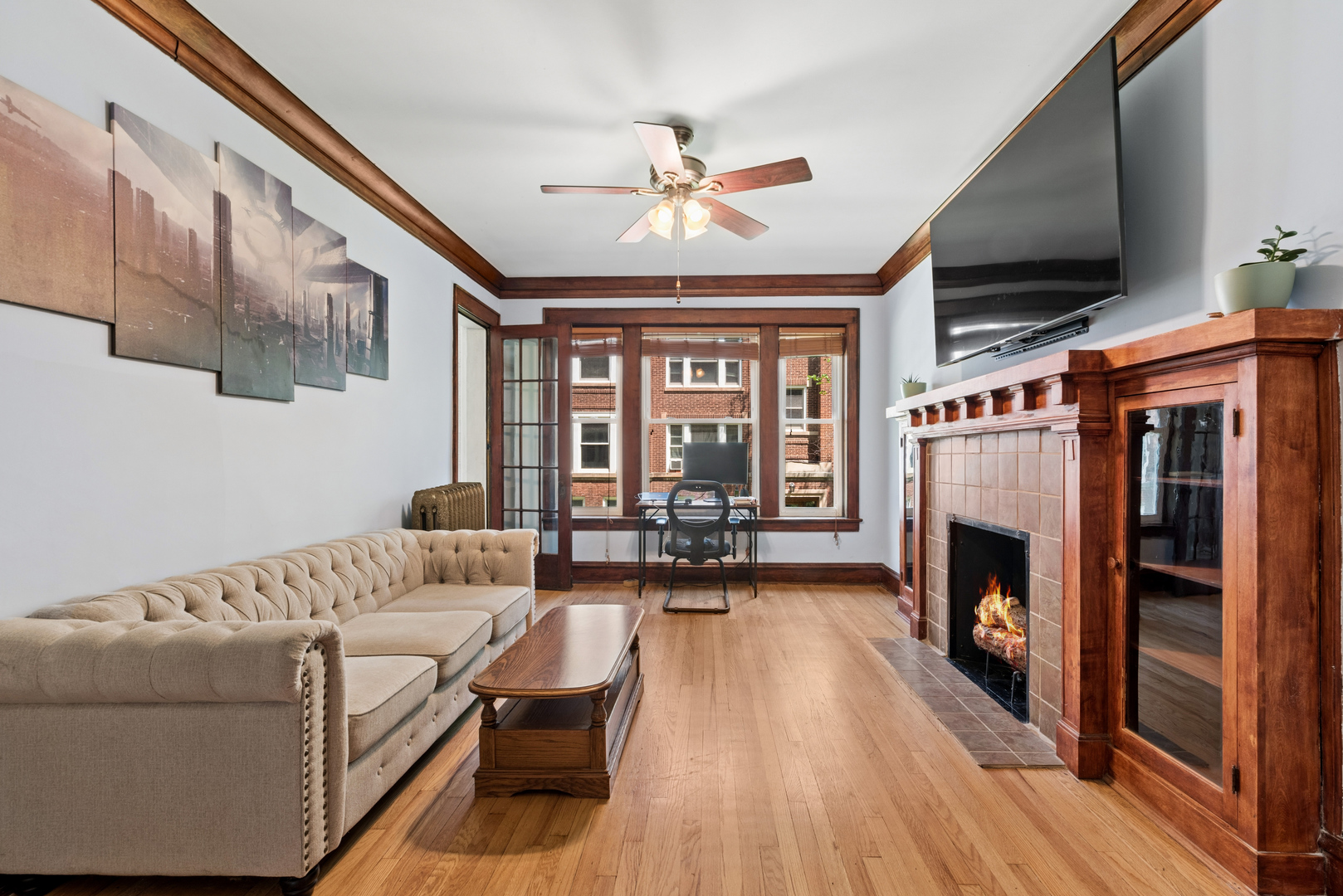 5470 S Woodlawn Avenue Unit: 1W